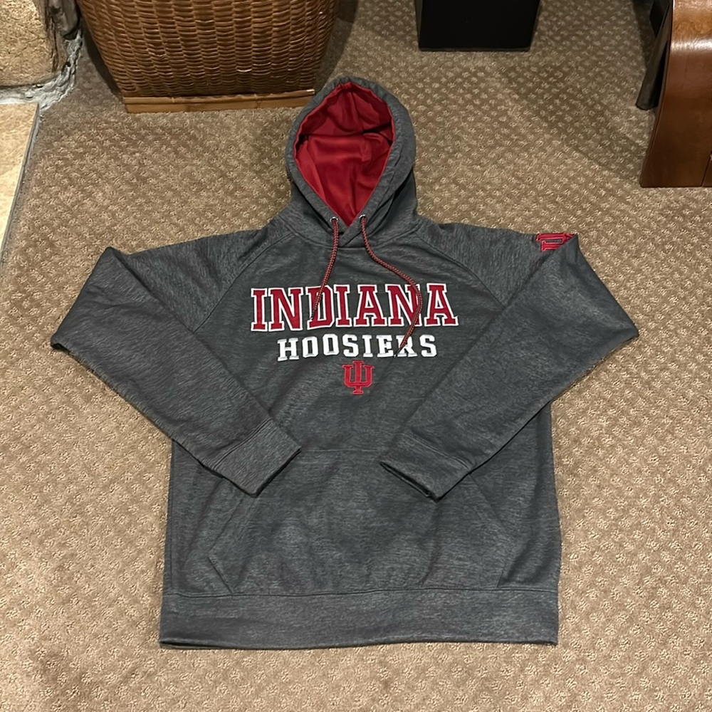NWOT Stadium Brand Indiana University Hoosiers 100% Polyester Hooded Sweatshirt